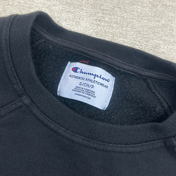 Women’s Champion crop sweatshirt - Picture 4 of 5